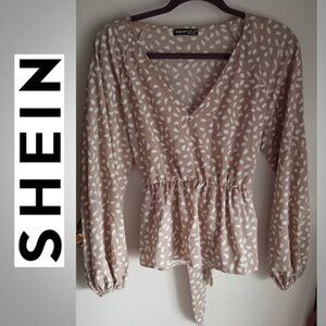 🔥3/$20 SHEIN top READ LISTING! size small / medium (Shein size 8/10)